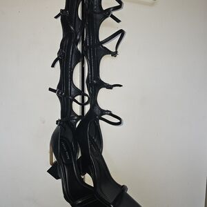 Azalea Wang Taiten Black Wedged Strappy Sandals Size 9 Never Worn